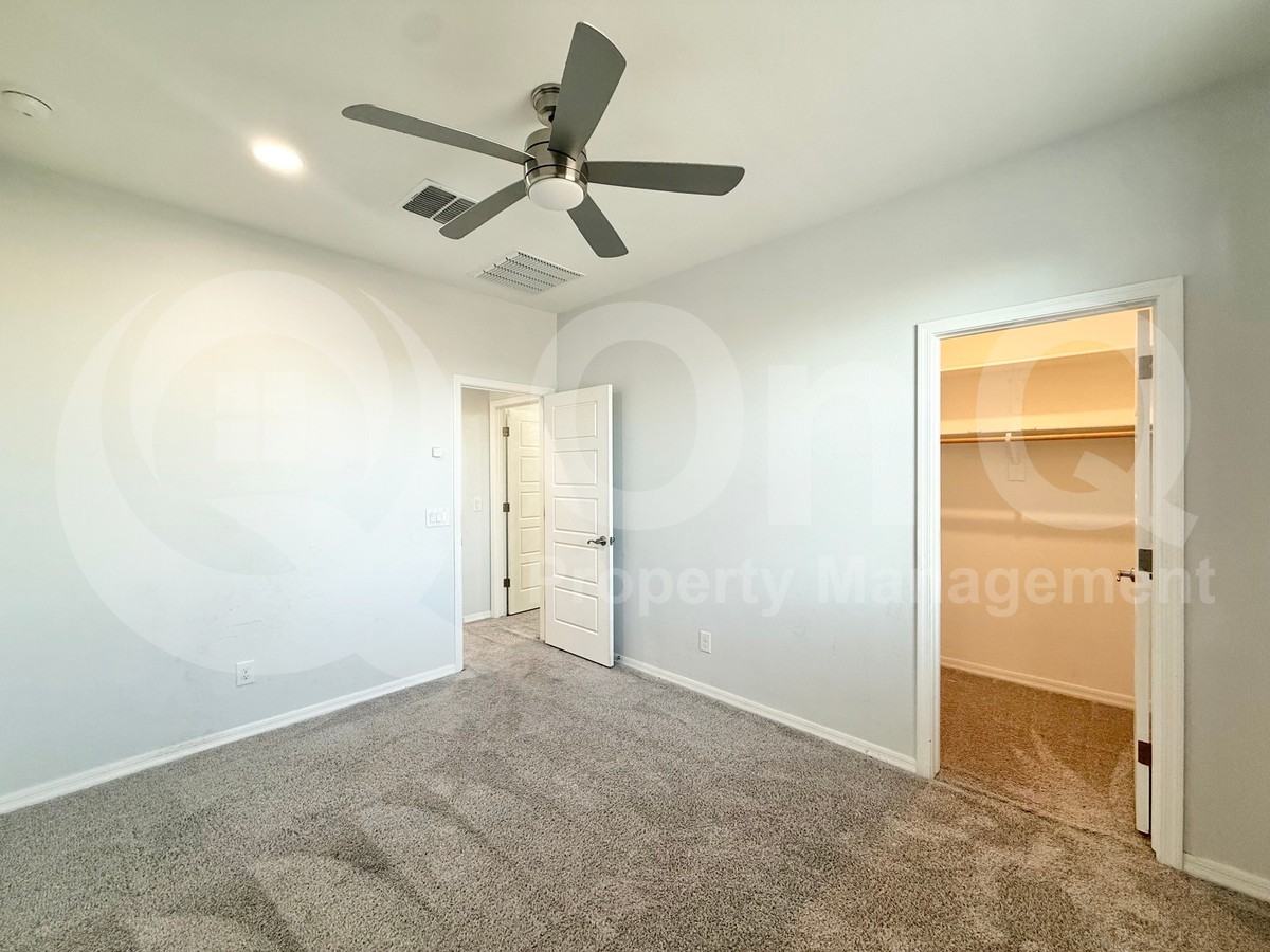 1312 E Gemini Pl - Photo 6 of 22