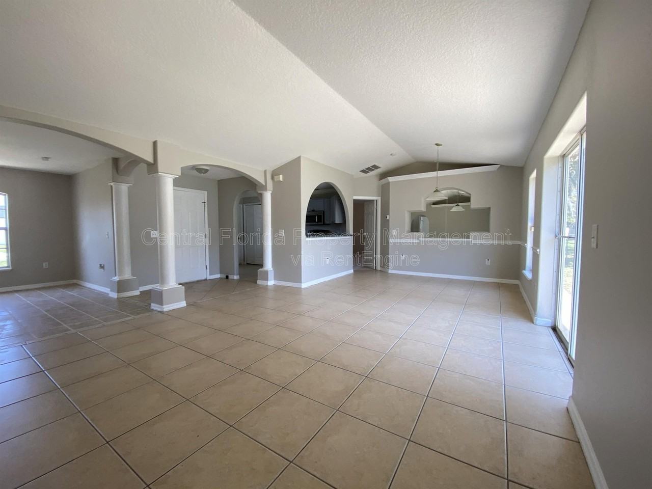 311 Baccarat Ct - Photo 5 of 25
