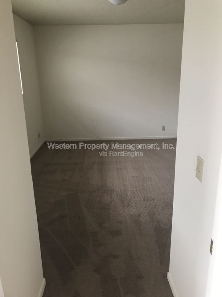 800 24th Ave #21 - Photo 3 of 4