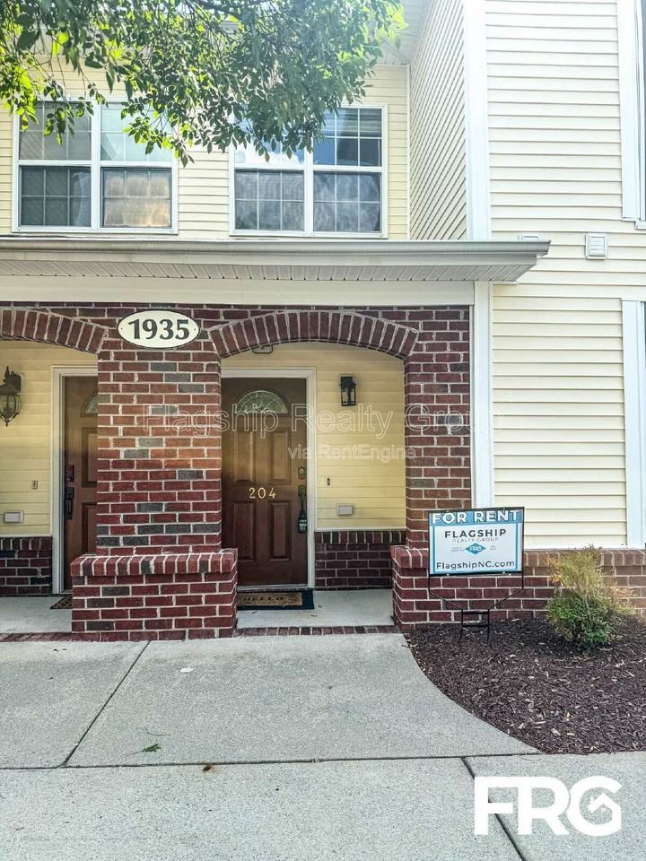 1935 Tara Ct #204 - Photo 7 of 50