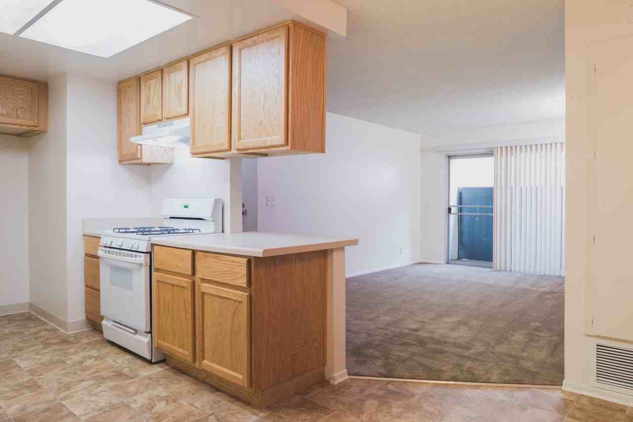 1911 N H St - Photo 7 of 10