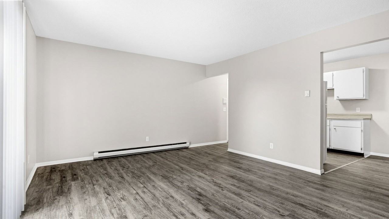 5923 Walnut Cir #F15 - Photo 5 of 8