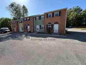1902 Yeager Ave Ne #4 - Photo 1 of 1