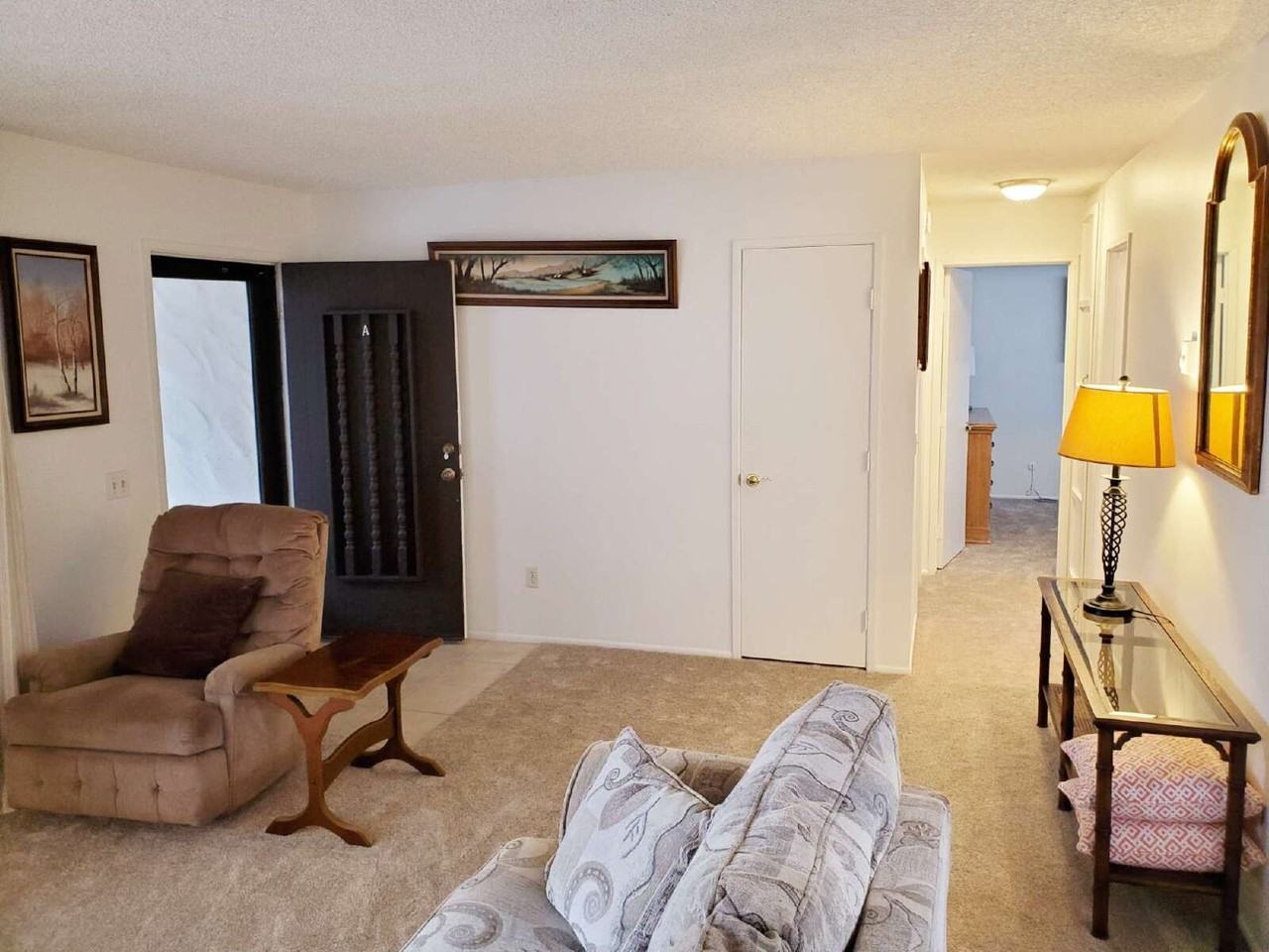 159 Redwood Ave #A - Photo 4 of 15