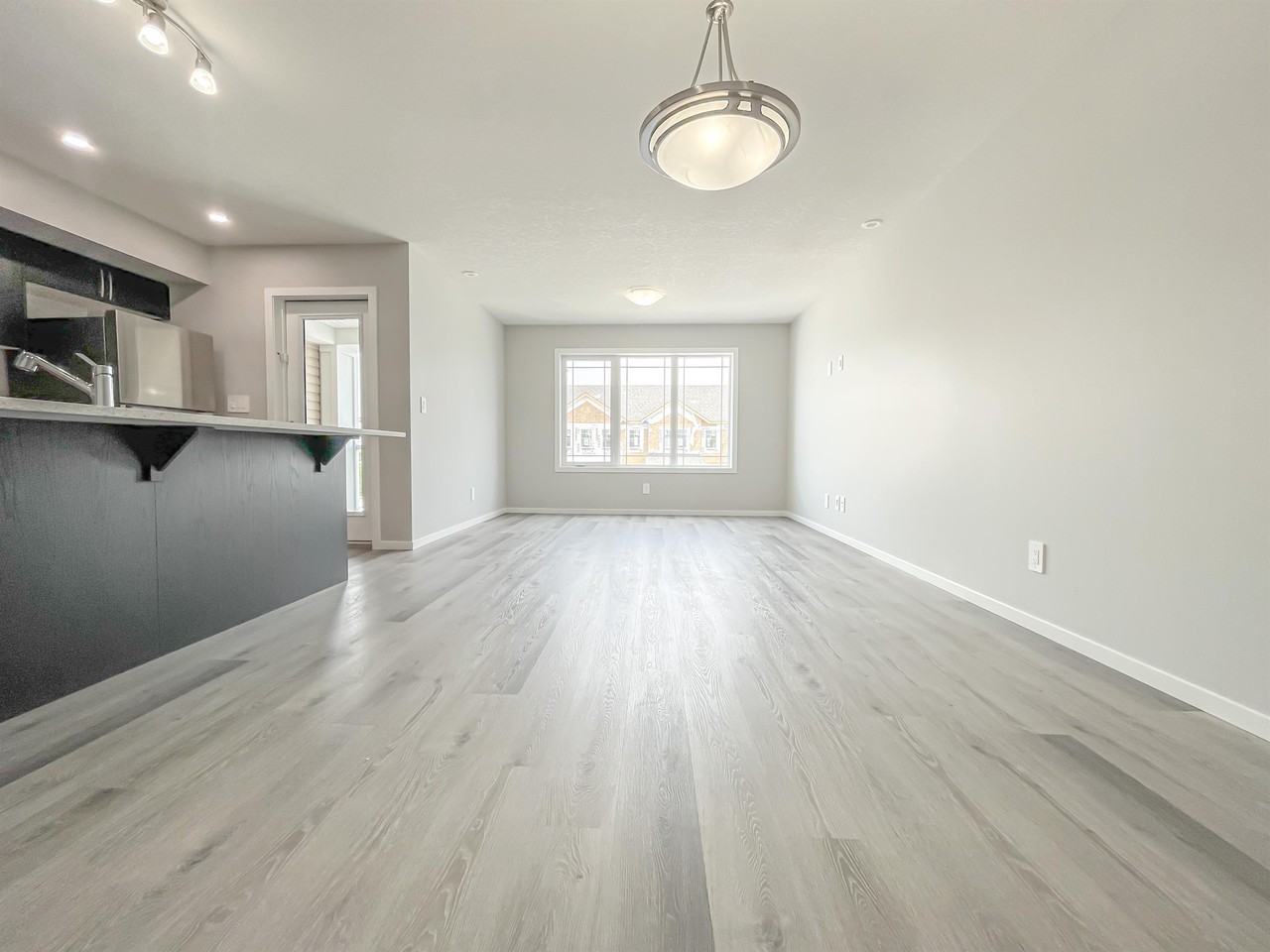831 Windbury Place SW, Airdrie - Photo 3 of 22