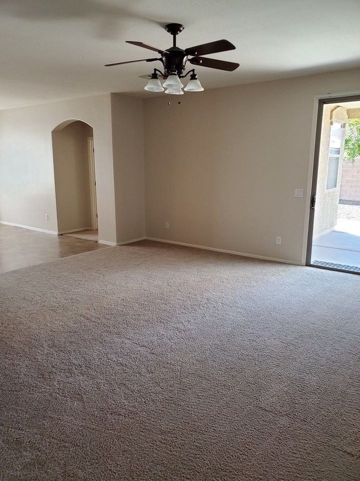 18055 W Vogel Ave - Photo 3 of 19