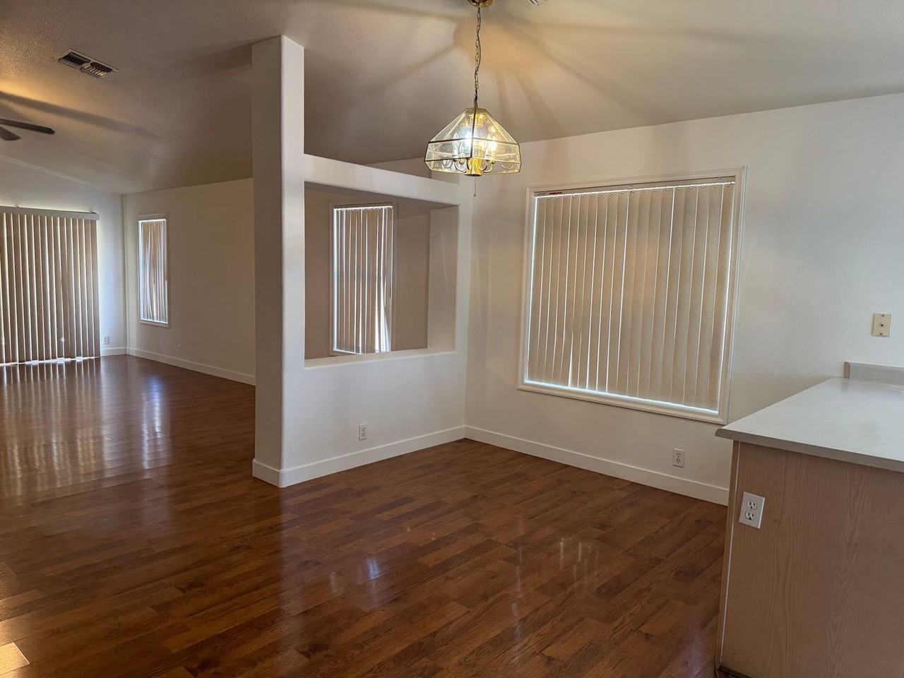 9247 W Brown St - Photo 3 of 15