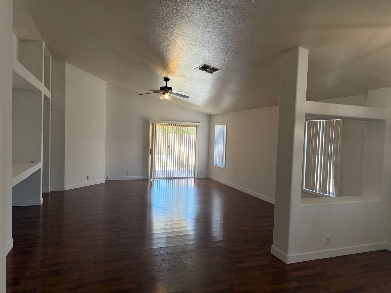 9247 W Brown St - Photo 5 of 15