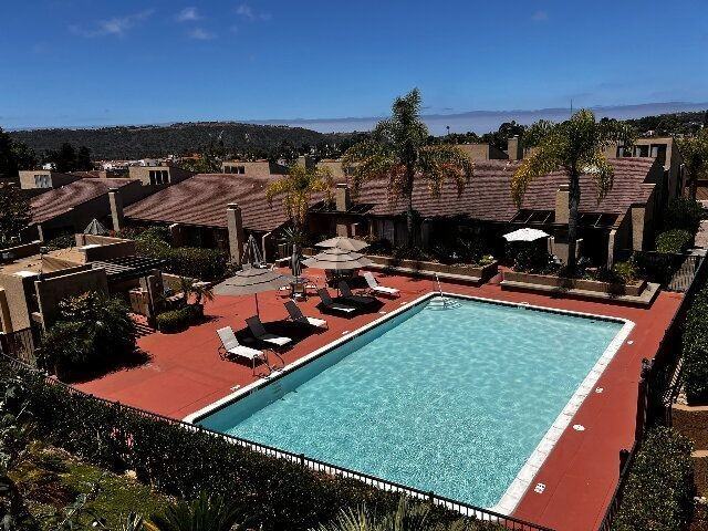 2204 Plaza De Las Flores - Photo 3 of 50