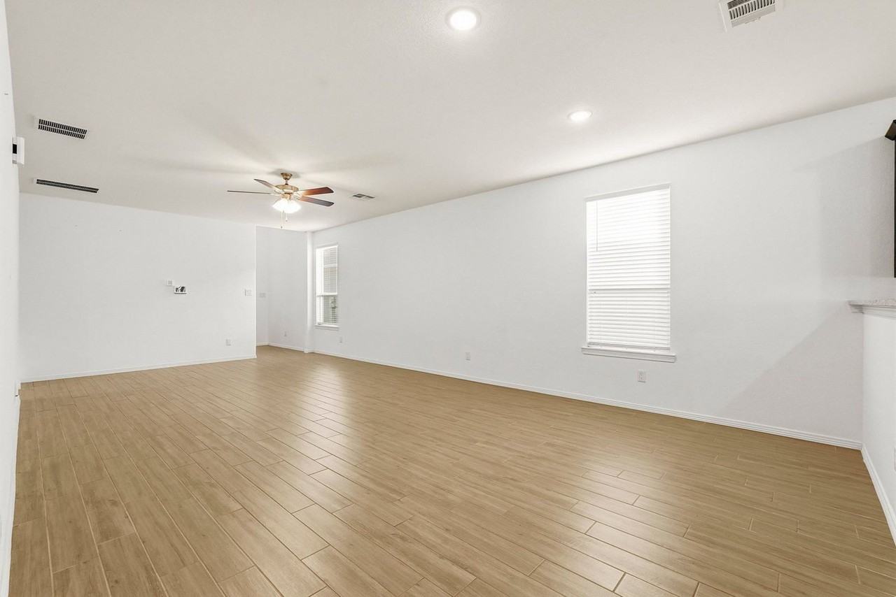 19623 Cat Spruce Ct - Photo 7 of 27