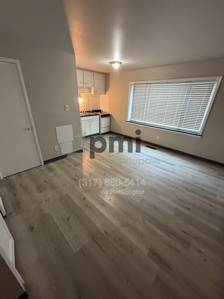 5824 E Washington St #10 - Photo 6 of 9