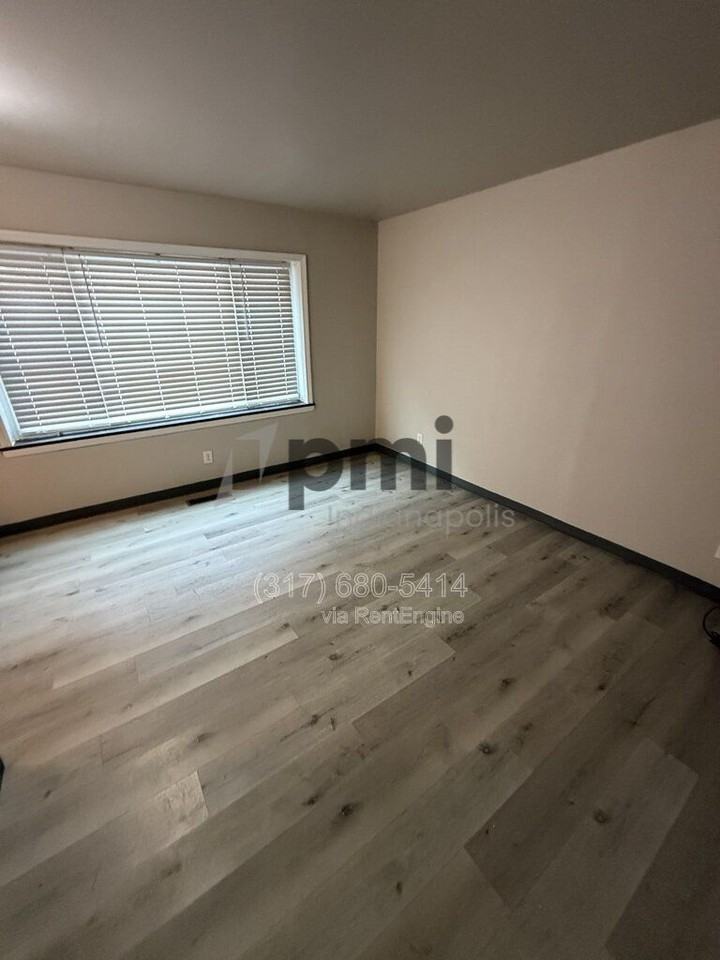 5824 E Washington St #10 - Photo 7 of 9