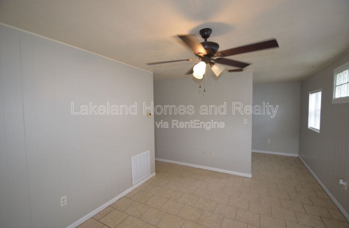1213 W Patterson St - Photo 3 of 21