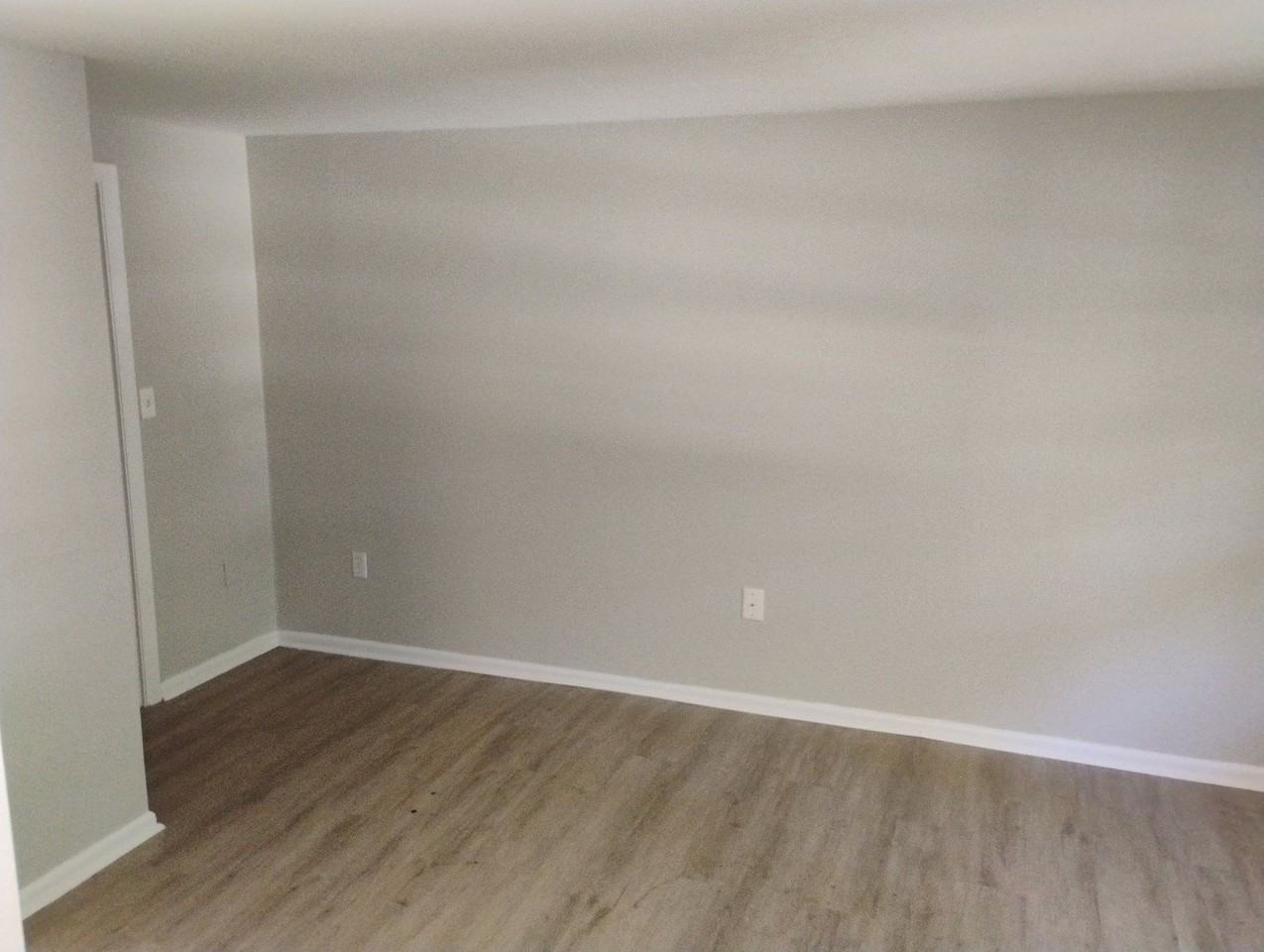 54 Mast Rd #6 - Photo 2 of 6