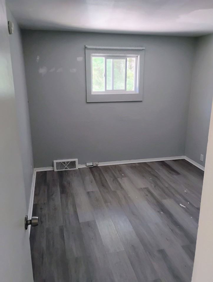 51 Mast Rd #6 - Photo 2 of 7