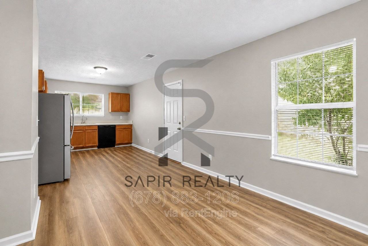 105 Inverness Trce - Photo 5 of 16
