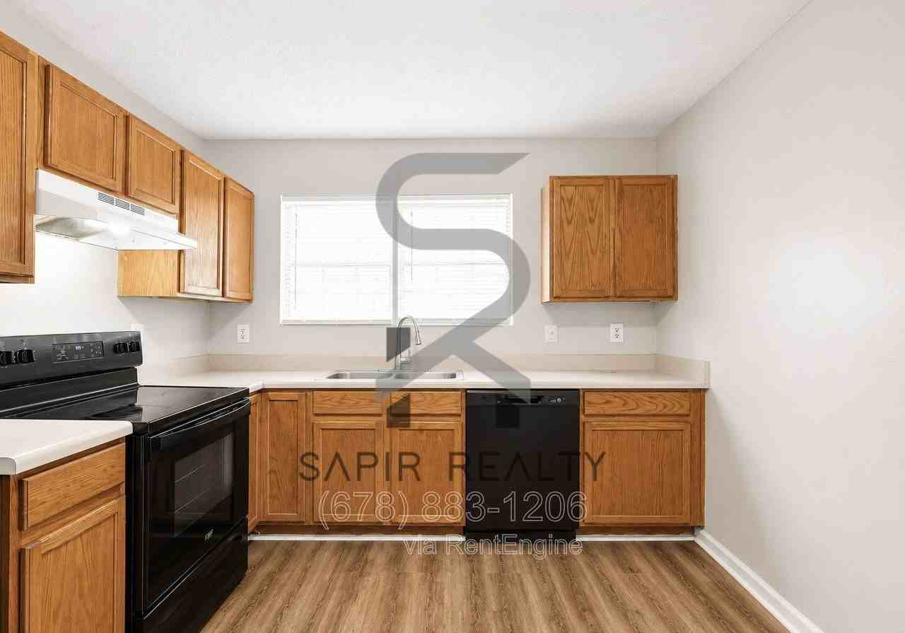 105 Inverness Trce - Photo 6 of 16