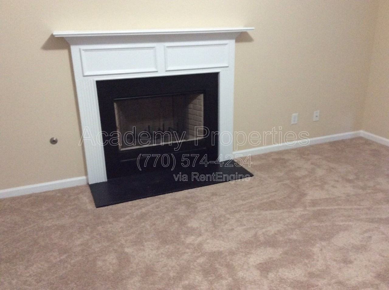 4015 Yellow Pine Ct - Photo 5 of 26