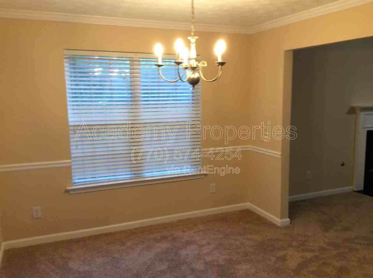 4015 Yellow Pine Ct - Photo 7 of 26