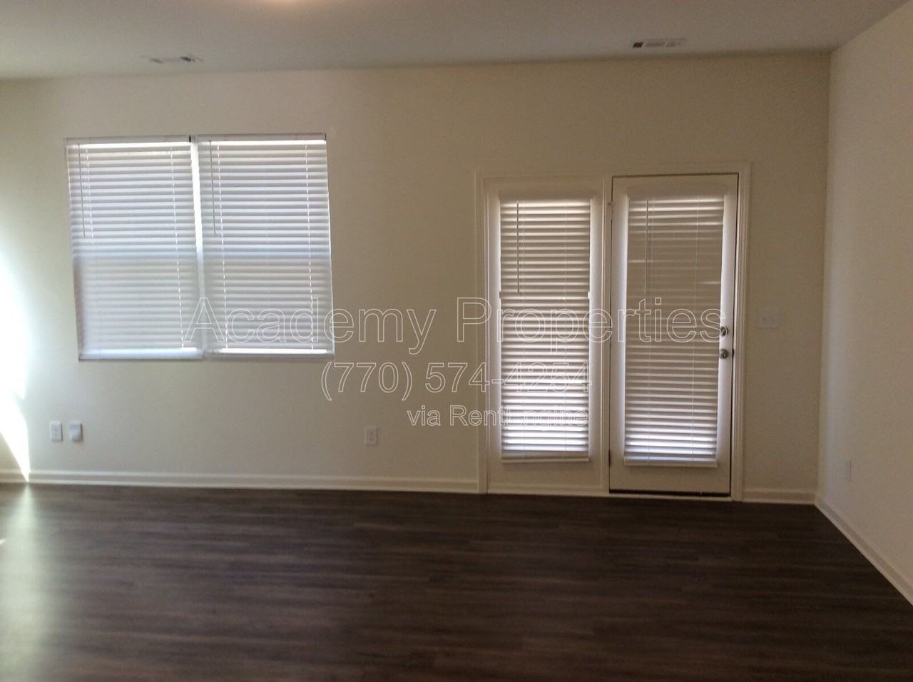 3075 Tarian Way - Photo 4 of 9