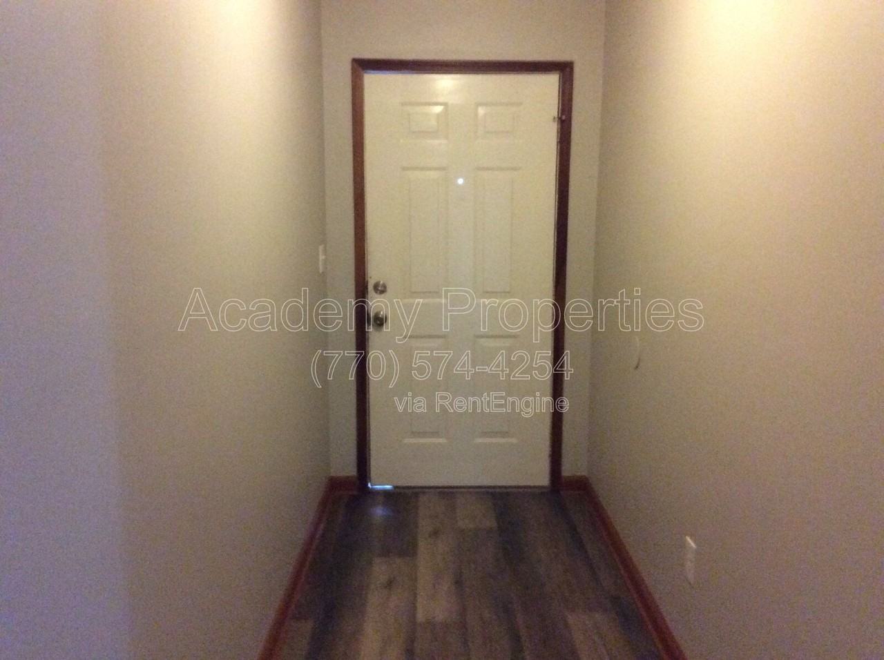 104 Richard Way - Photo 3 of 12