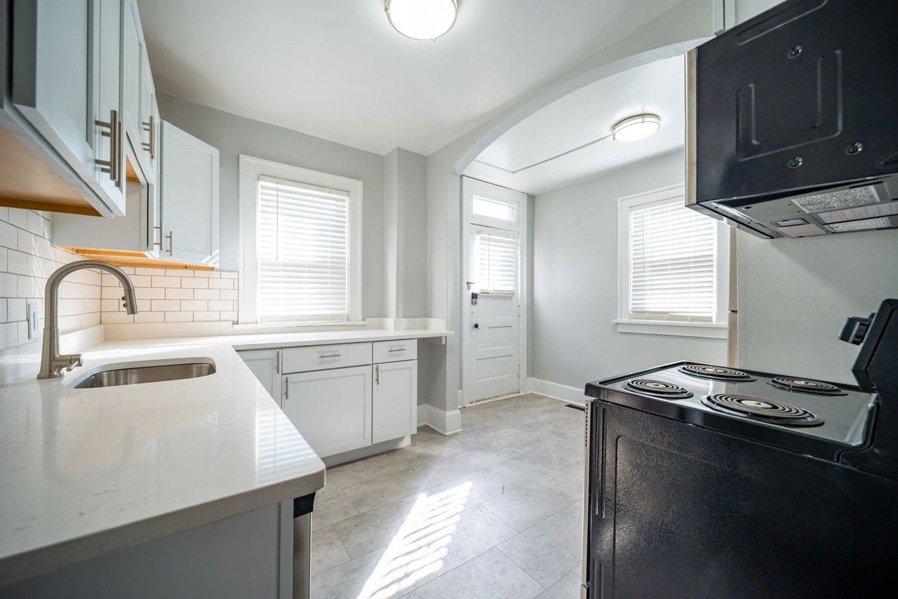 838 Dennison Ave - Photo 6 of 17