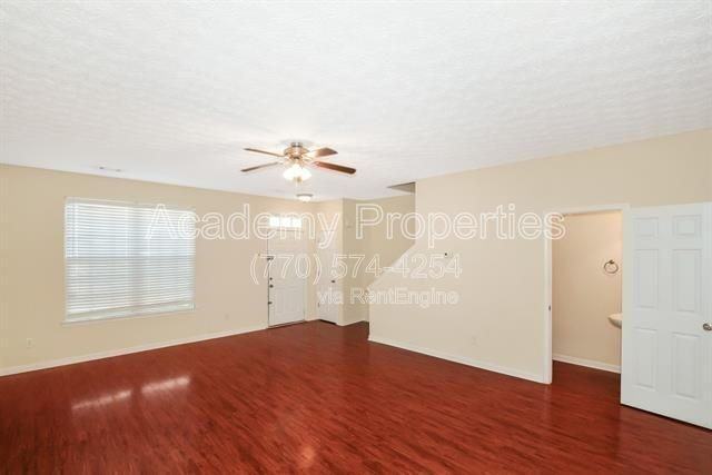 4152 Park Chase Dr - Photo 2 of 8
