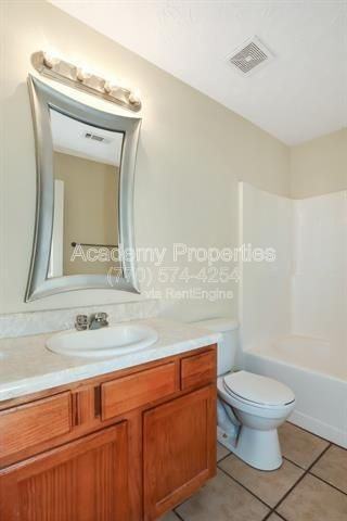 4152 Park Chase Dr - Photo 6 of 8