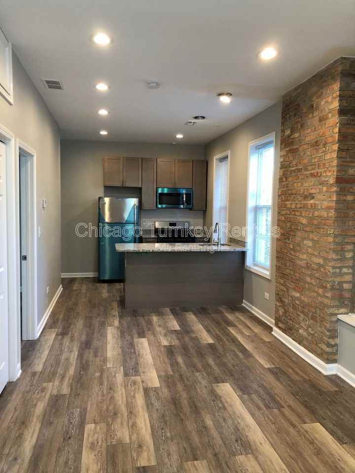 2951 W 25th St #2R - Photo 2 of 14