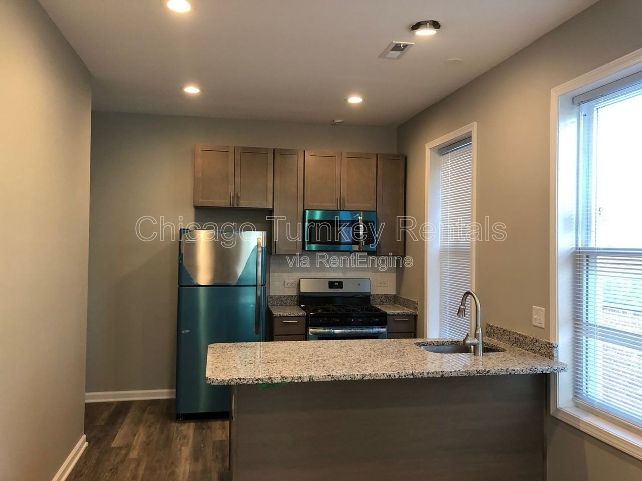 2951 W 25th St #2R - Photo 3 of 14