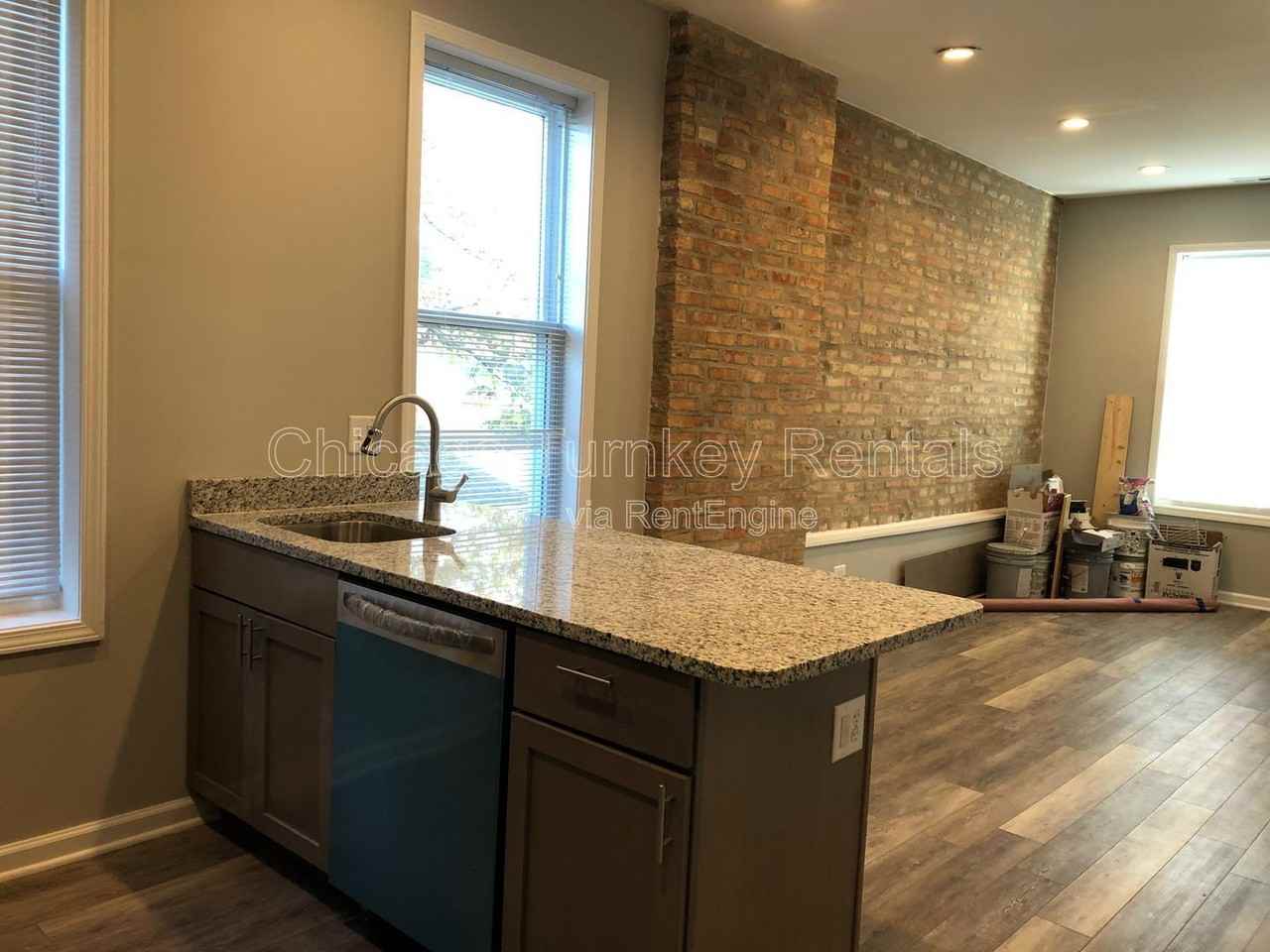 2951 W 25th St #2R - Photo 5 of 14