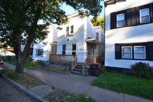 featured image of 310 E 16th St