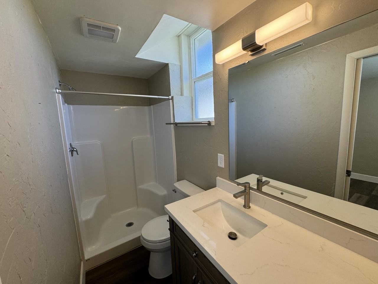 302 5th Ave - Photo 3 of 19