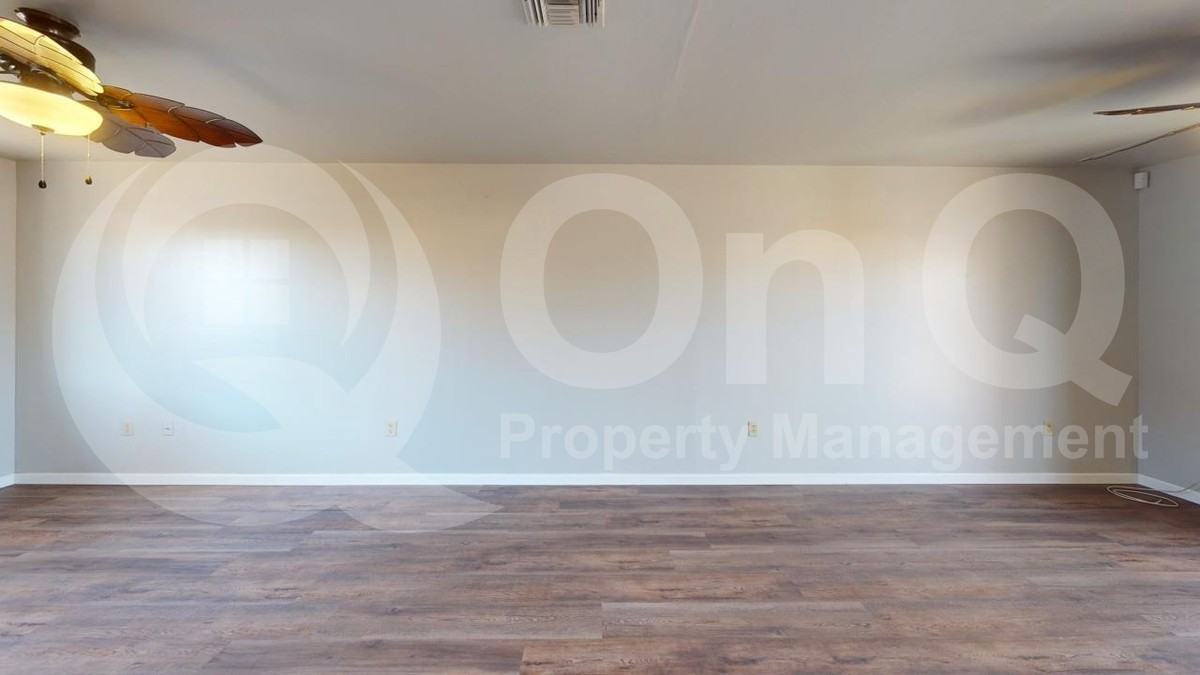 59 S Melrose Ave #2 - Photo 7 of 21