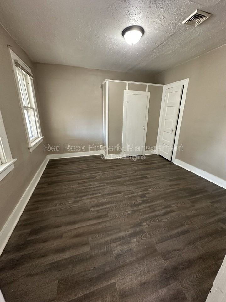 809 Milton Ave #3 - Photo 5 of 5