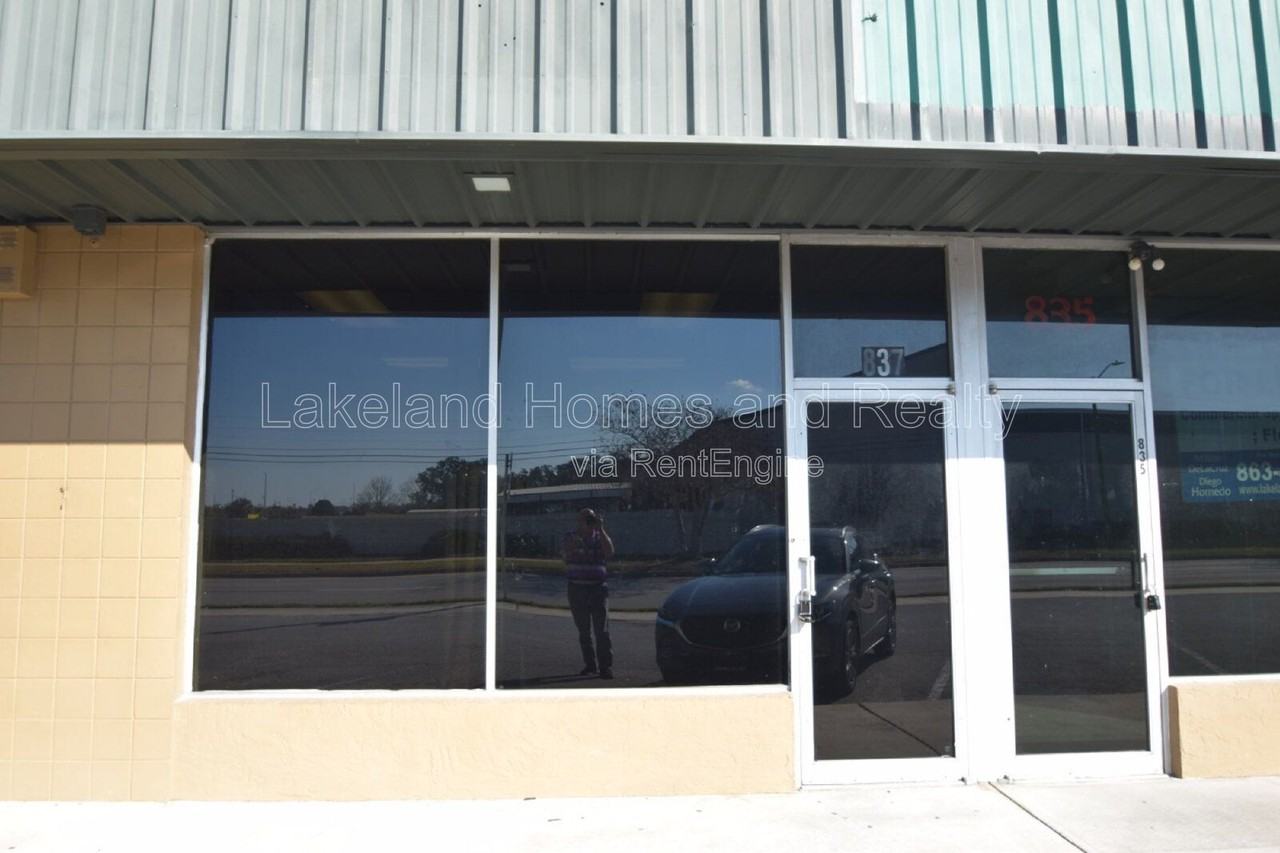 835 N Lake Parker Ave - Photo 2 of 18