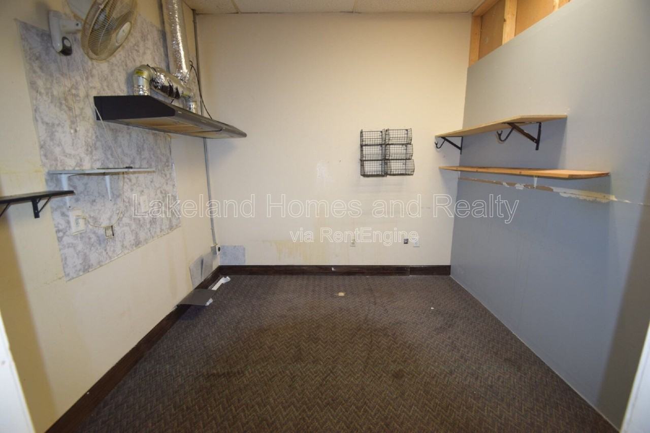 835 N Lake Parker Ave - Photo 6 of 18