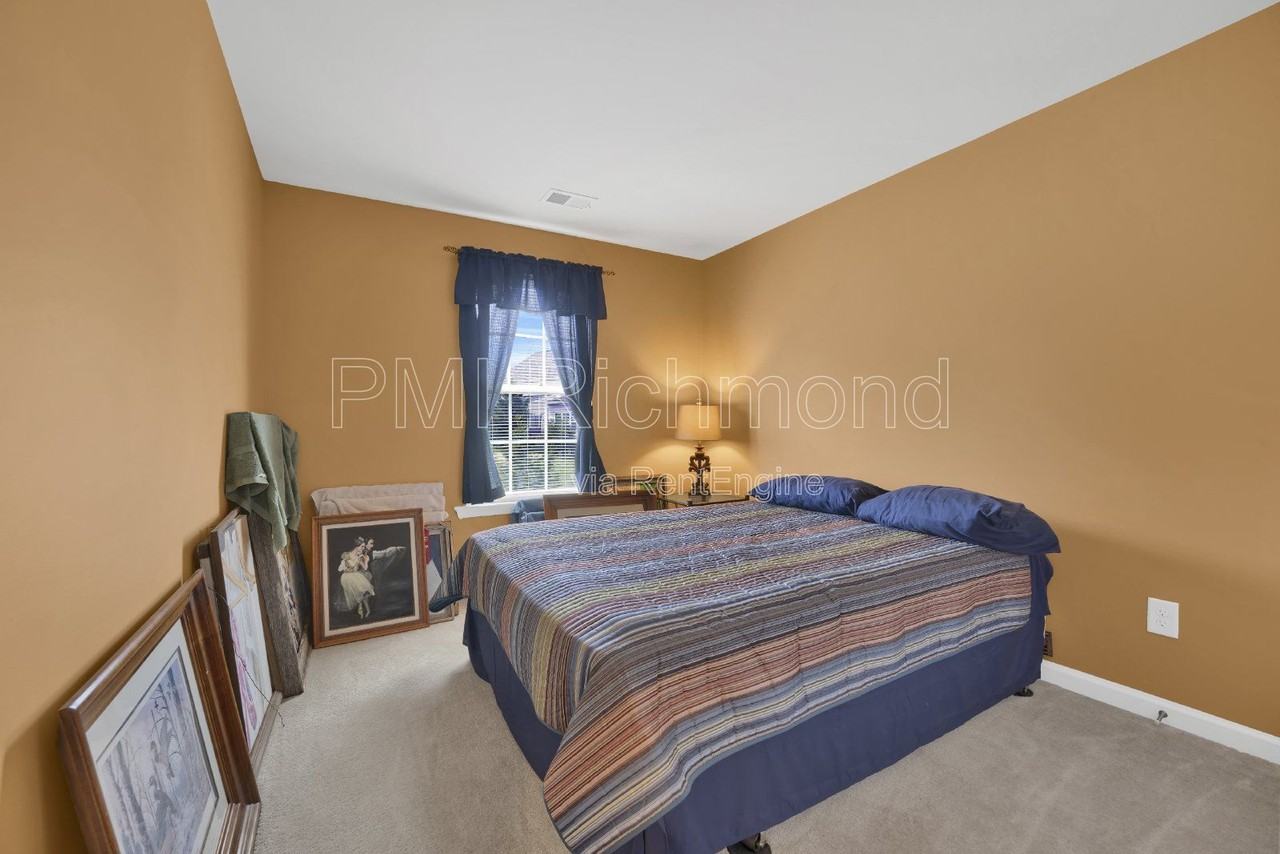 7402 Smoothbore Ln - Photo 7 of 28