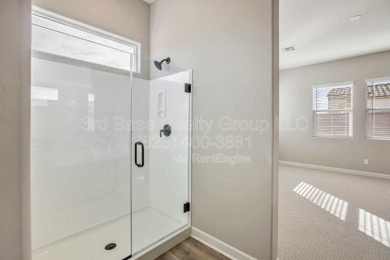 4354 N 198th Dr - Photo 7 of 13