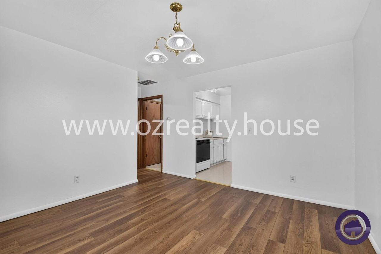 1914 Upton Ave #1 - Photo 4 of 12