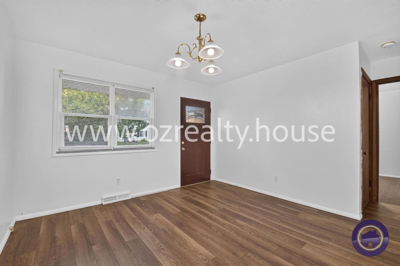 1914 Upton Ave #1 - Photo 5 of 12