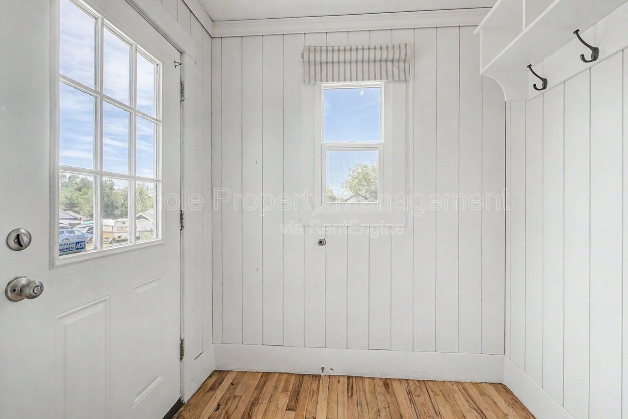 110 S Quitman St - Photo 2 of 27