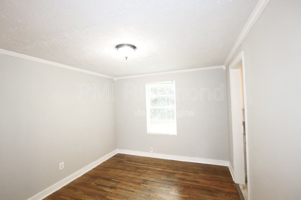 2405 Bransford Dr - Photo 7 of 25
