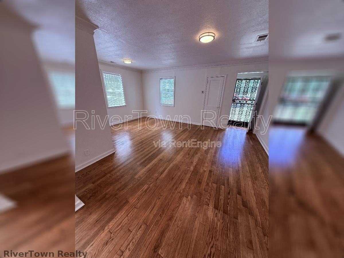 2677 Larose Ave - Photo 6 of 18