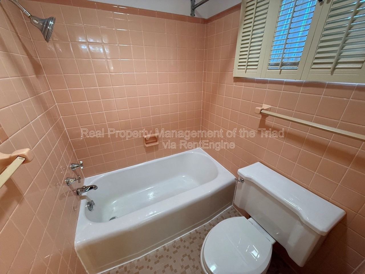 1507 Pinehurst Dr - Photo 5 of 20