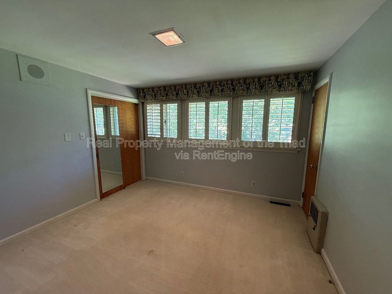 1507 Pinehurst Dr - Photo 6 of 20