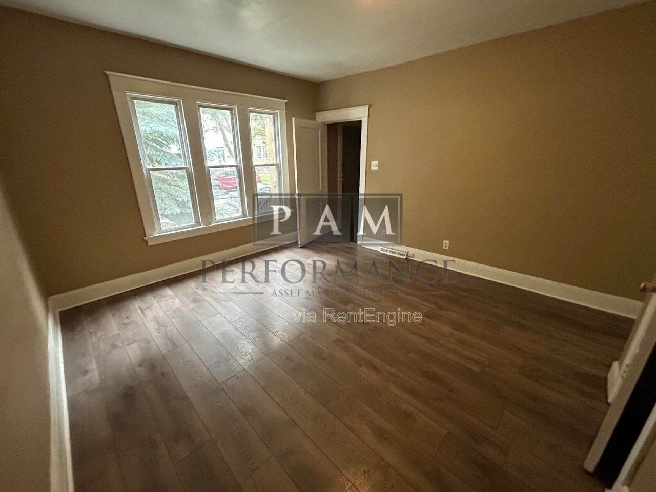 2443 S 9th St #1 - Photo 3 of 14