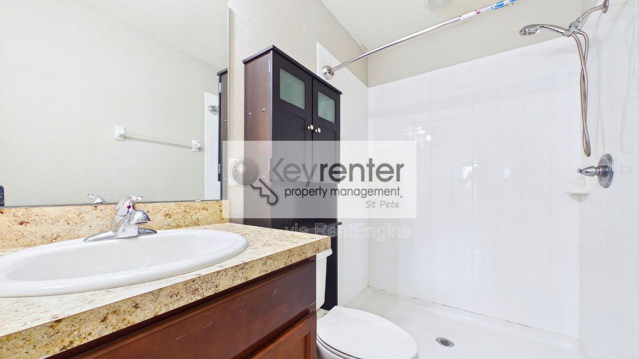 14517 Dunrobin Dr - Photo 6 of 50