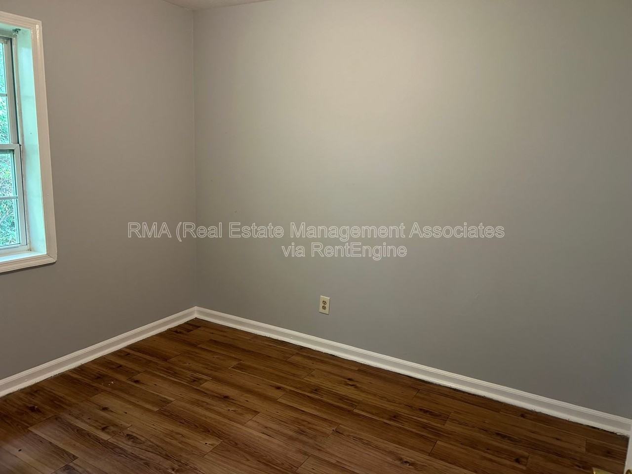118 Quincy Ave #C - Photo 2 of 5
