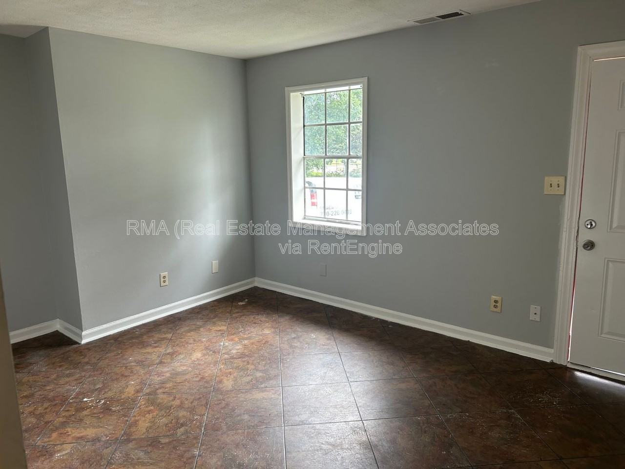 118 Quincy Ave #C - Photo 4 of 5